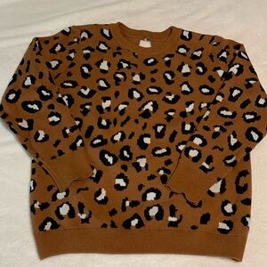 Leopard open twice back sweater size medium cropped sleeve